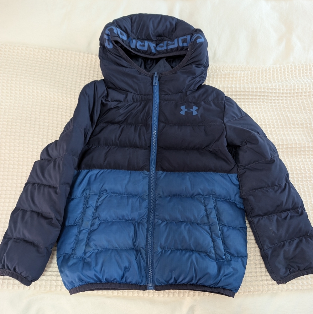 Under Armour Boys' Pronto Colorblock Puffer Jacket, Mid-Weight, Zip Up Closure,